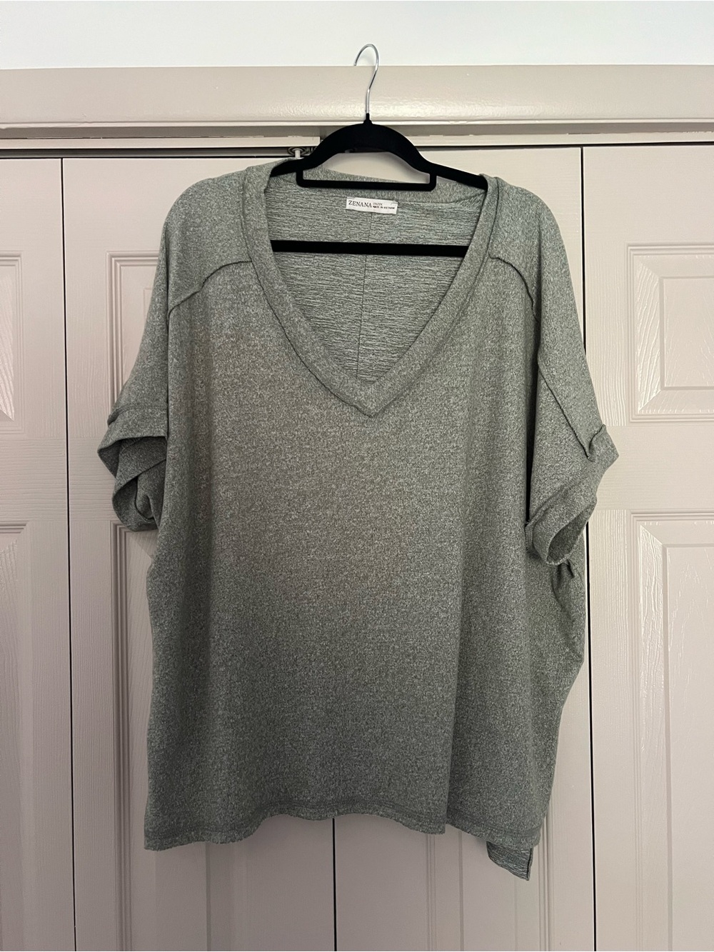 NWOT Zenana Top - Sage Gray - Size 2x/3x